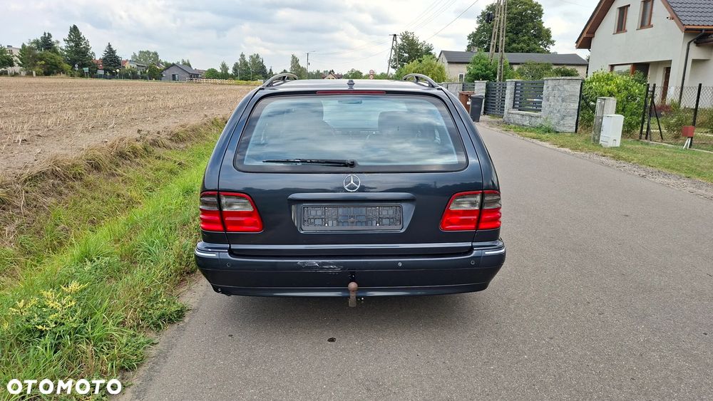 Mercedes-Benz Klasa E 430 T Avantgarde - 3