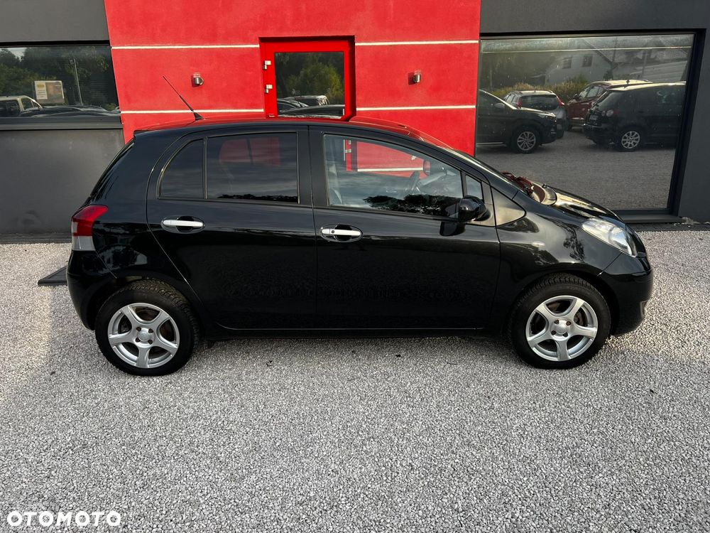 Toyota Yaris 1.33 VVT-i Executive - 28