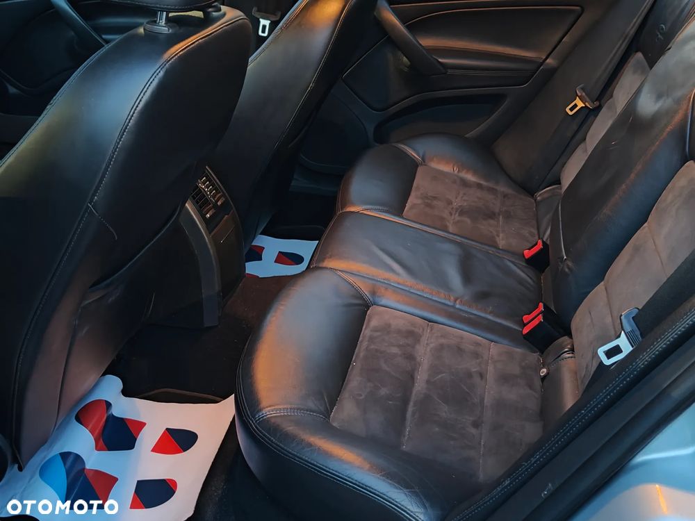 Skoda Octavia 1.8 TSI Laurin & Klement - 8