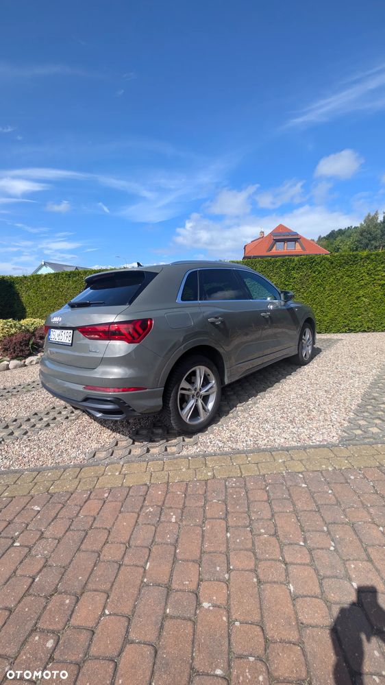 Audi Q3 45 TFSI Quattro S tronic S line - 2