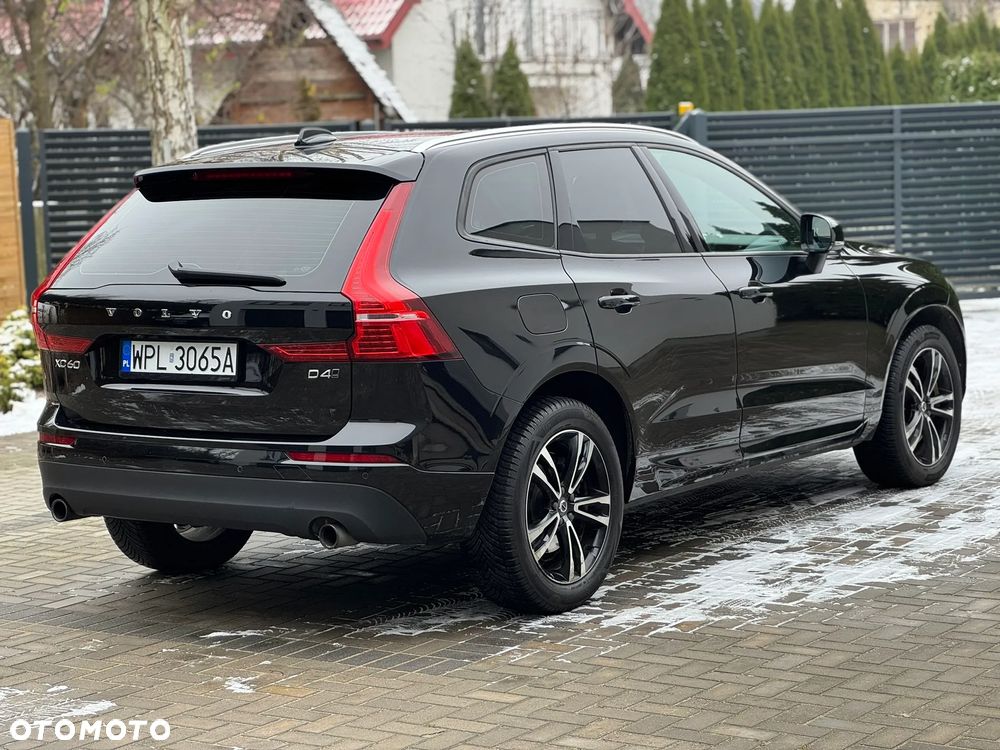 Volvo XC 60 D4 AWD Geartronic RDesign - 4