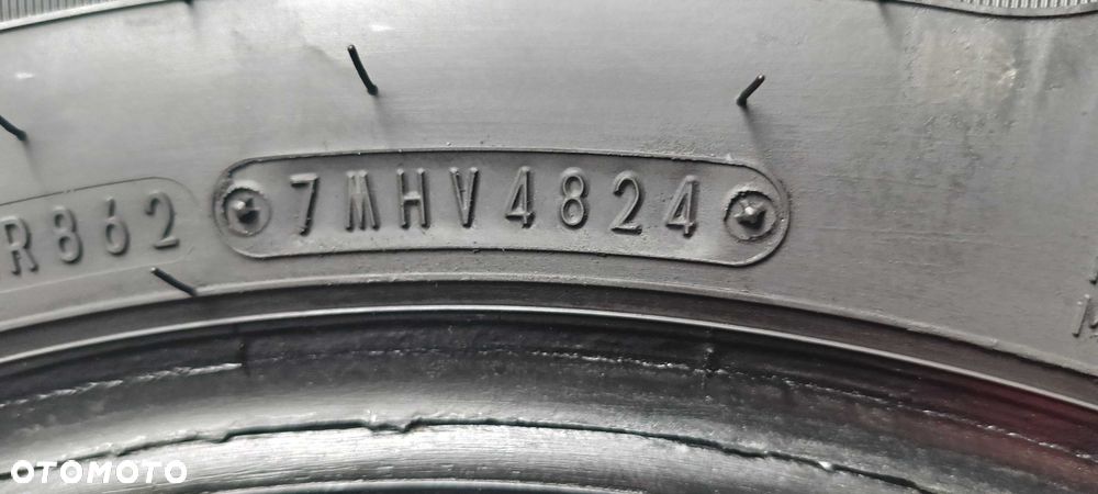 2X 225/65R16C 112/110R Dunlop EconoDrive 300B1 - 5