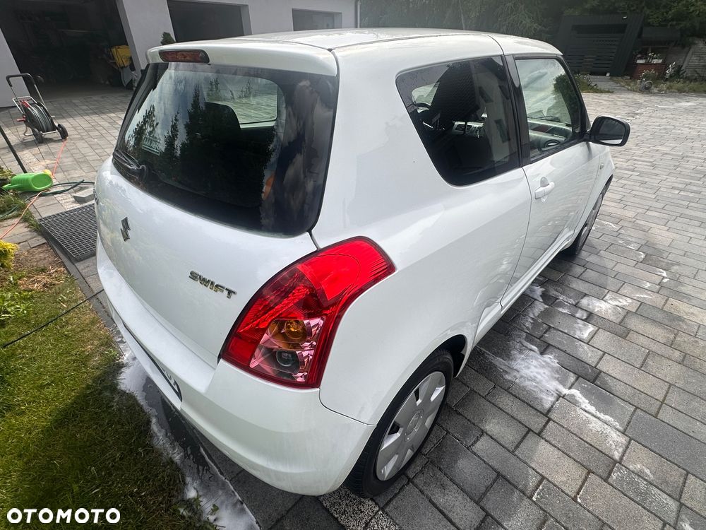 Suzuki Swift 1.3 GLX / Comfort - 6