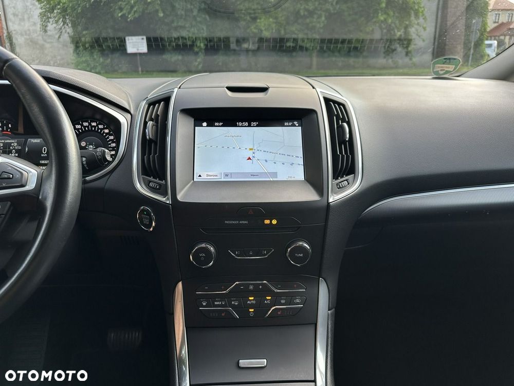 Ford S-Max - 16