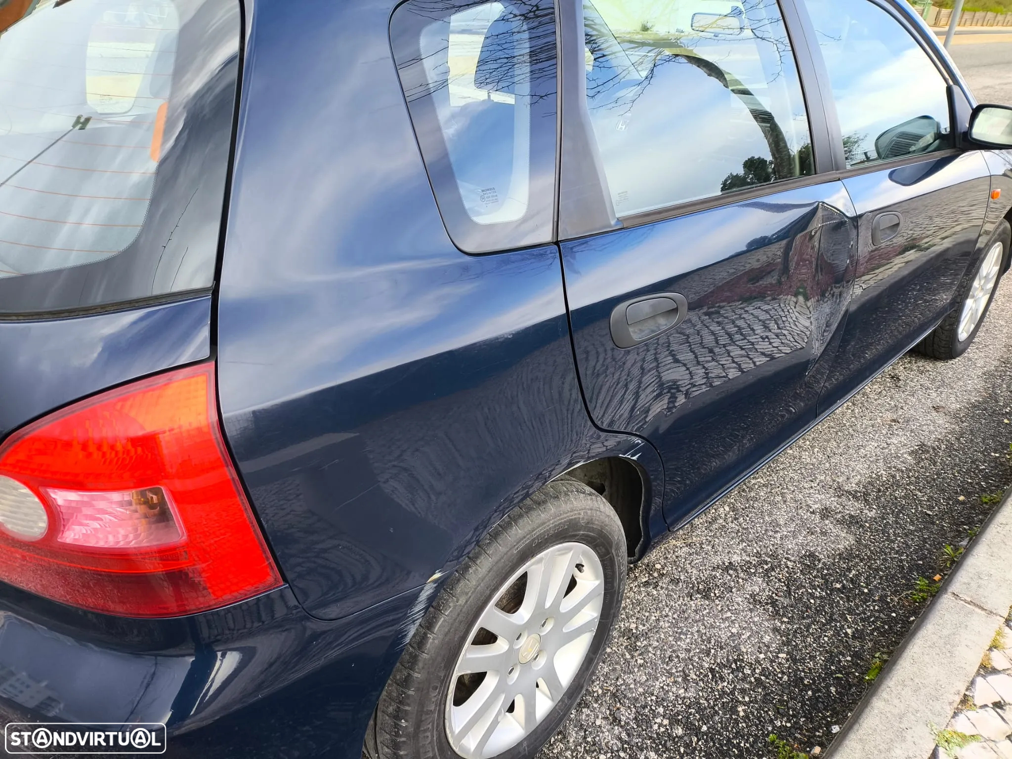 Honda Civic 1.4i S - 12