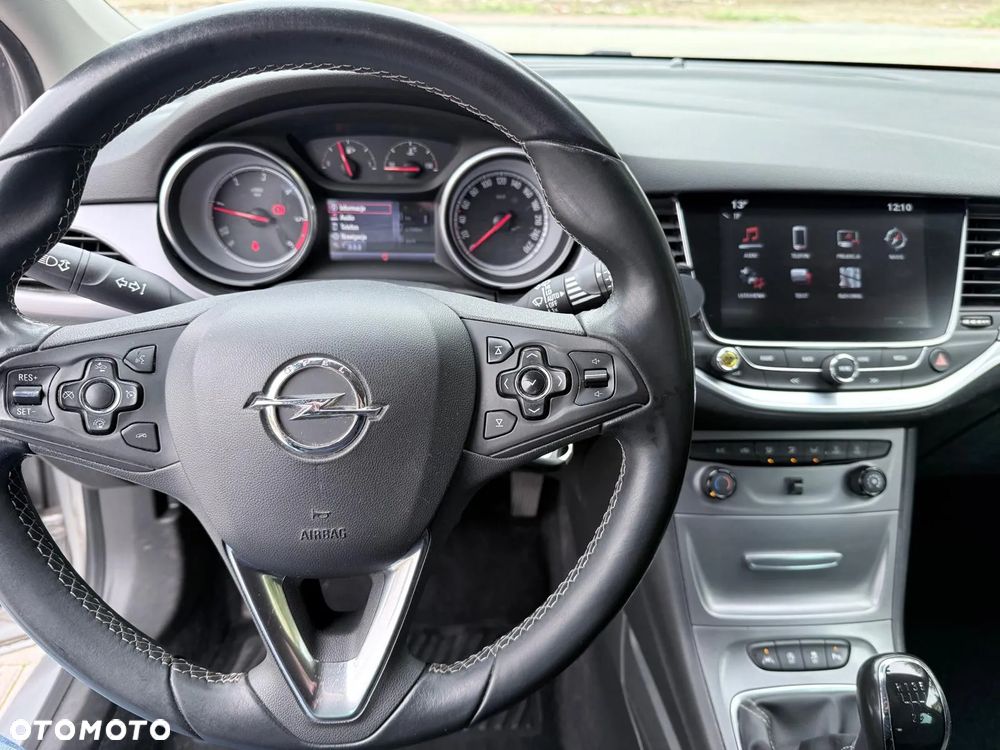 Opel Astra 1.6 BiTrb D (CDTI) Start/Stop Sports Tourer Innovation - 17