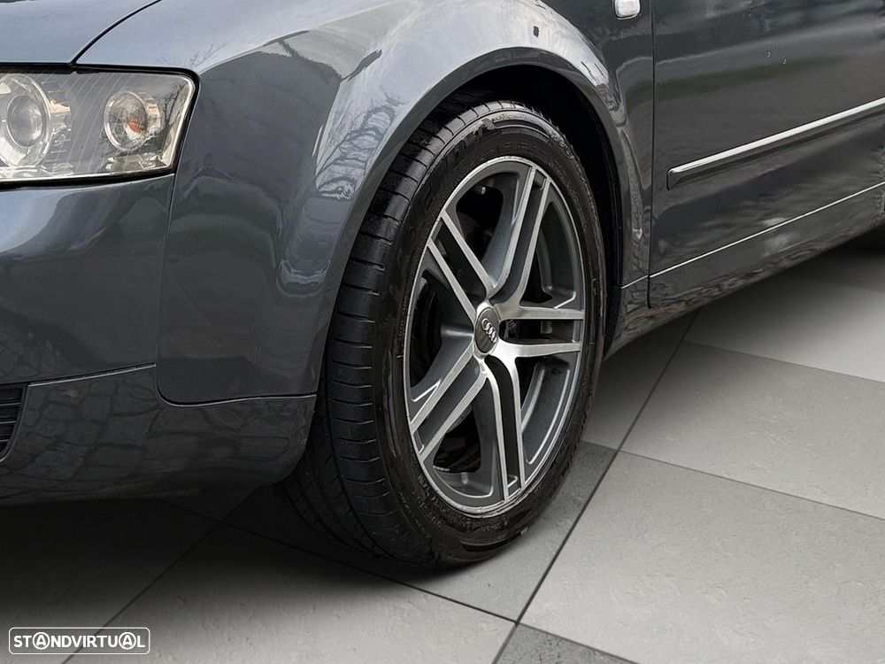 Audi A4 Avant 2.5 TDI quattro S-line - 6