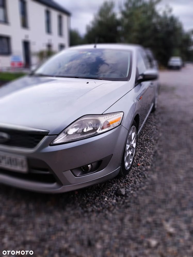 Ford Mondeo 2.5 Titanium - 2