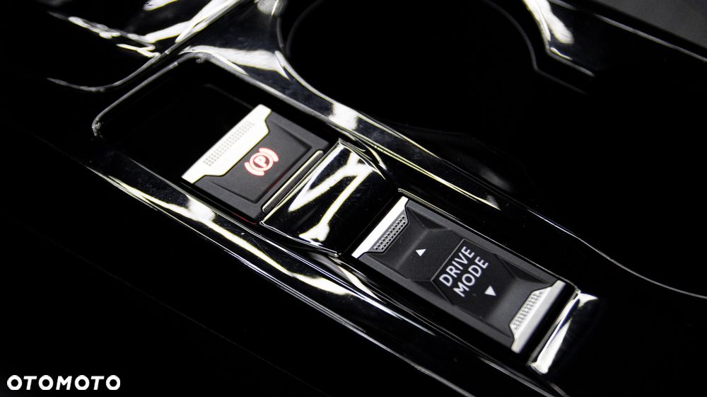 Peugeot 2008 1.2 PureTech Allure S&S EAT8 - 25
