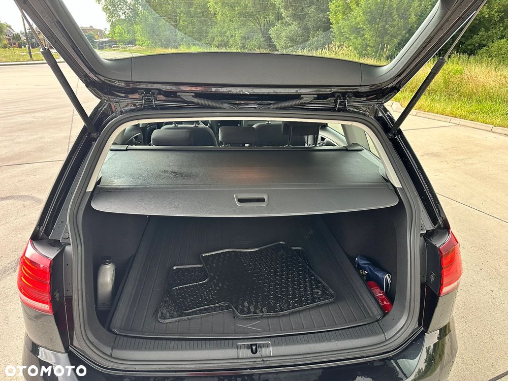 Volkswagen Golf 1.6 TDI BMT Comfortline - 17