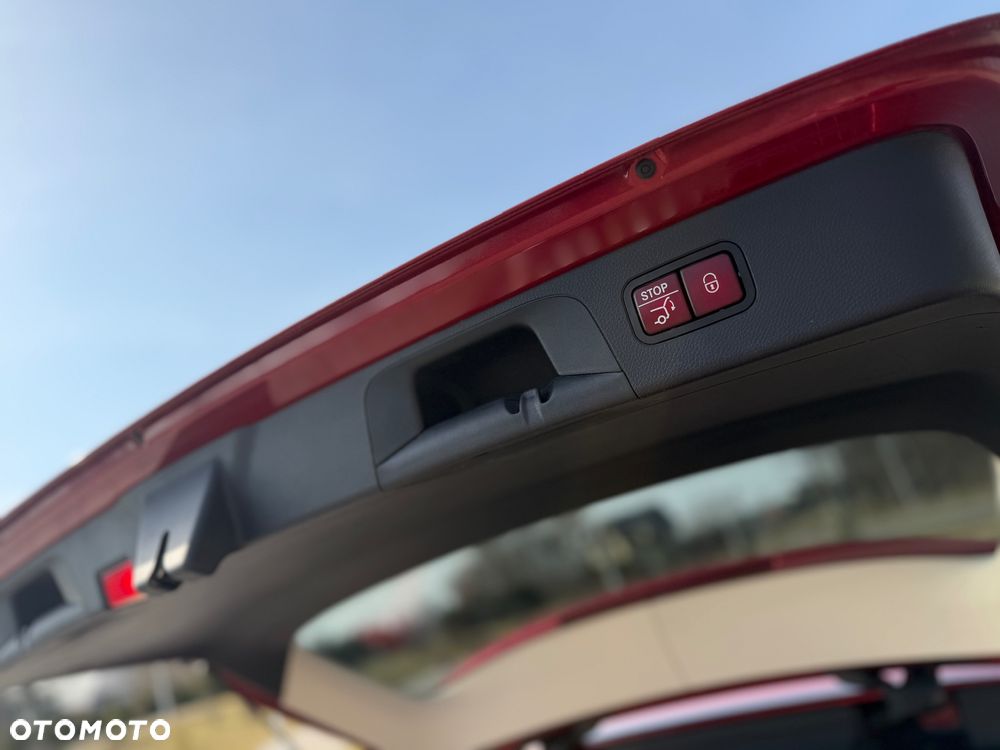 Mercedes-Benz GLC - 25