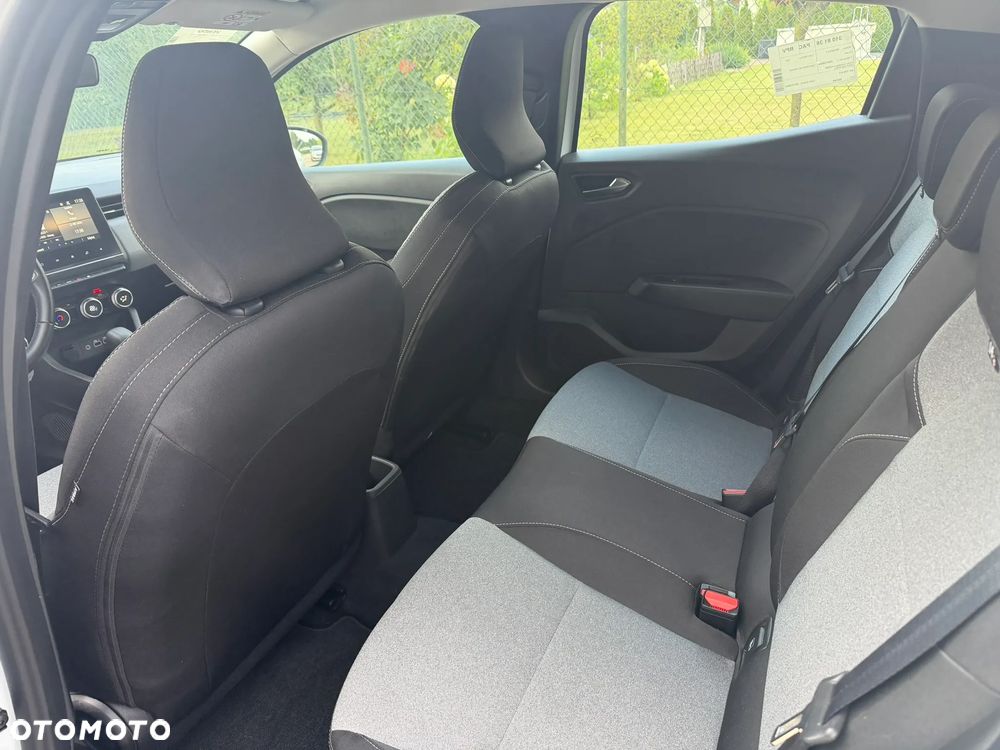 Renault Clio 1.6 E-TECH Full Hybrid 145 Generation - 16