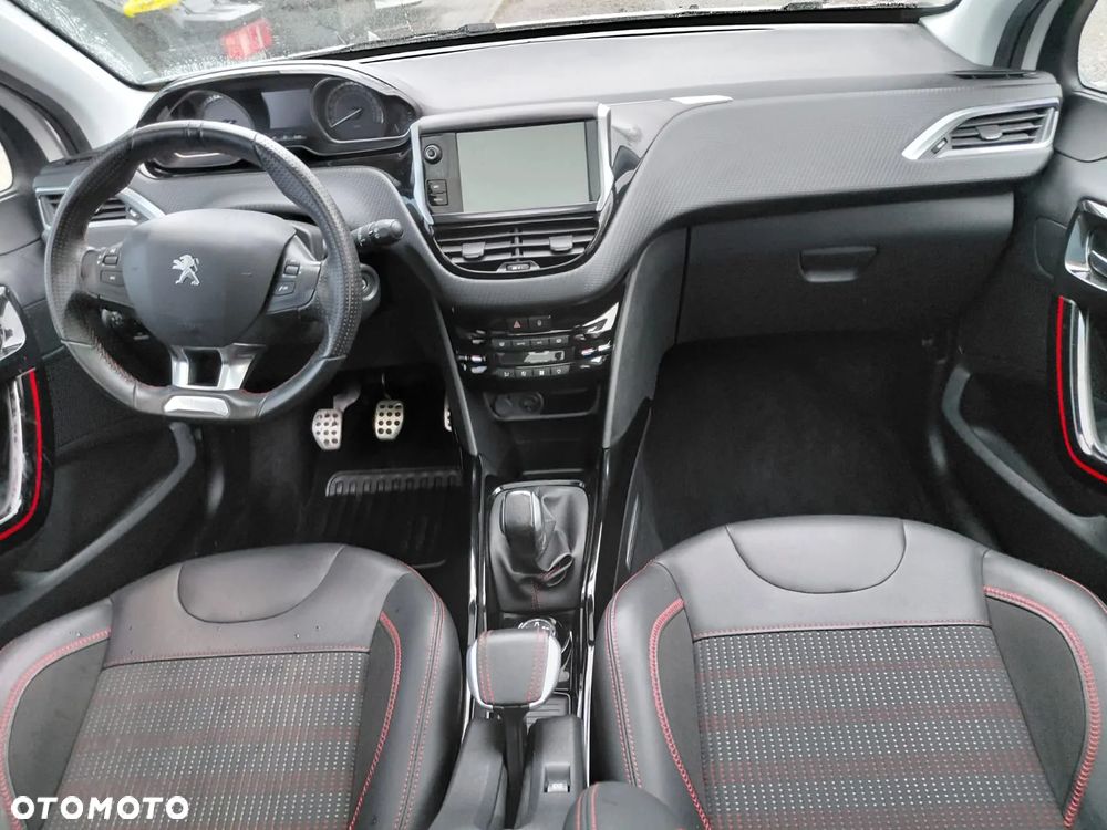 Peugeot 2008 - 16