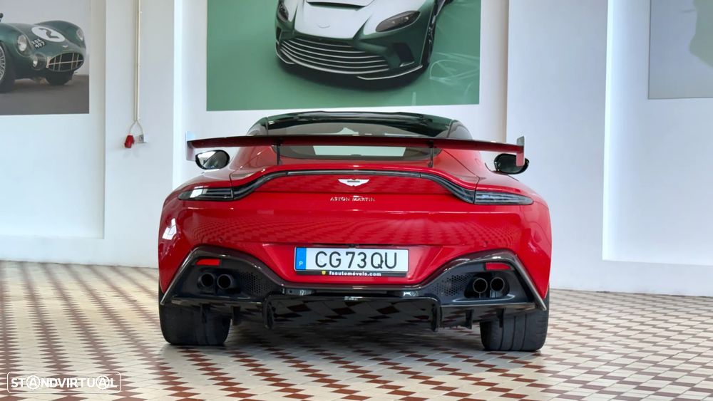 Aston Martin Vantage Coupe V8 - 4