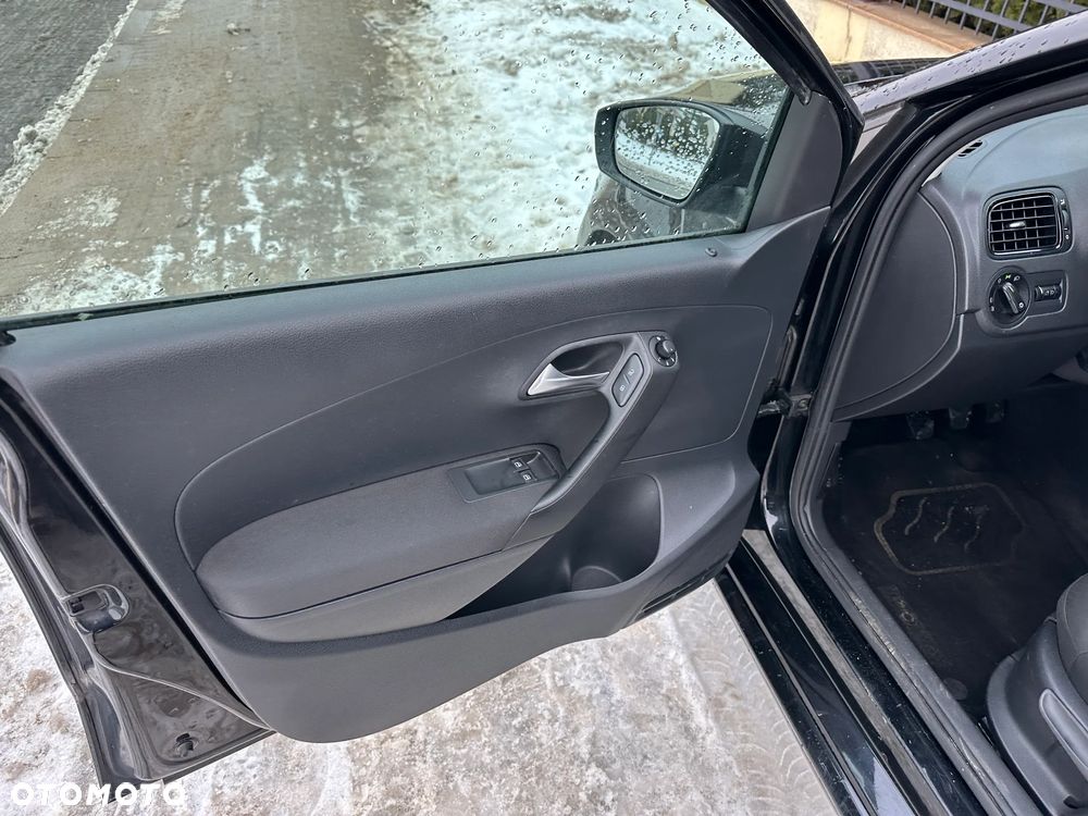 Volkswagen Polo - 15