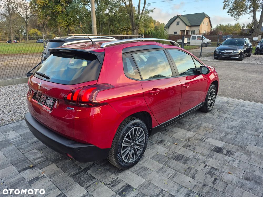 Peugeot 2008 - 9