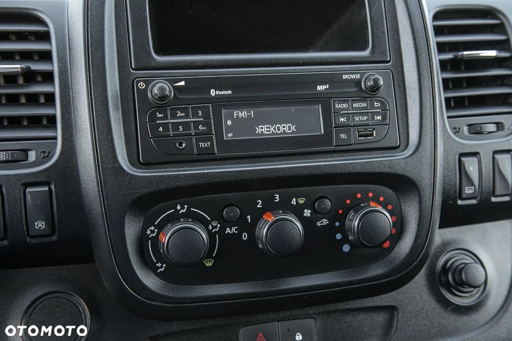 Renault trafic - 16