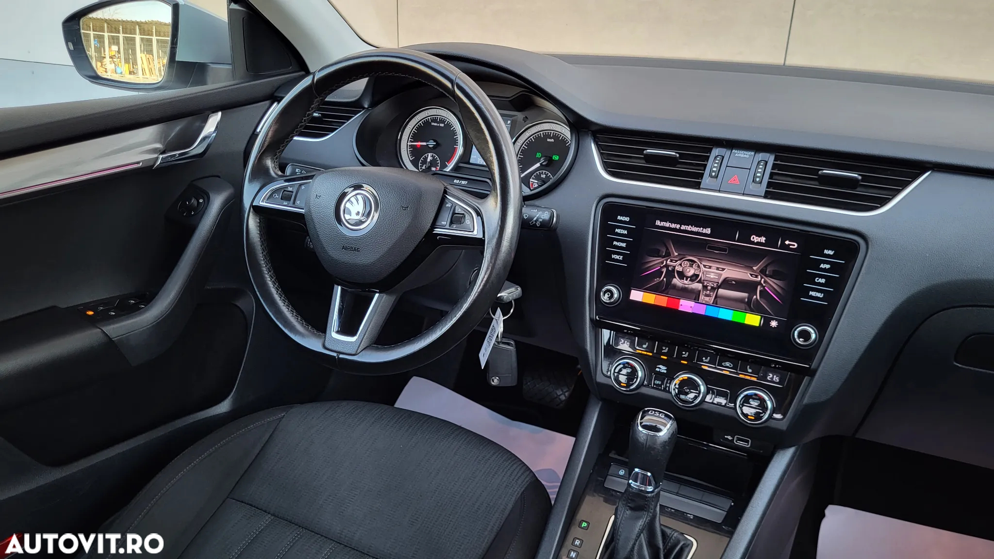 Skoda Octavia Combi 2.0 TDI (Green tec) DSG Style - 7