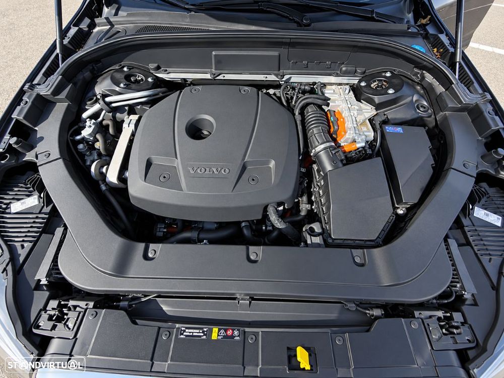 Volvo XC 60 2.0 T8 PHEV Inscription AWD - 12