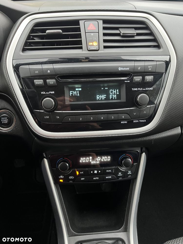 Suzuki SX4 1.6 Premium - 26