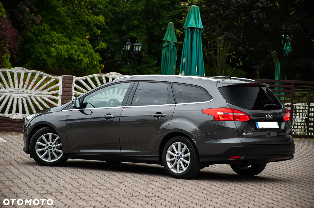 Ford Focus - 23