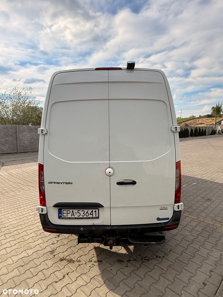 Mercedes-Benz Sprinter - 36