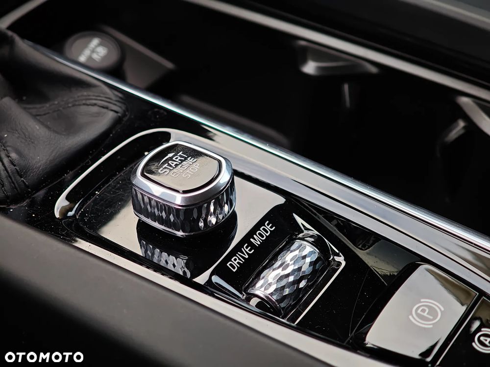 Volvo XC 60 D4 Inscription - 25