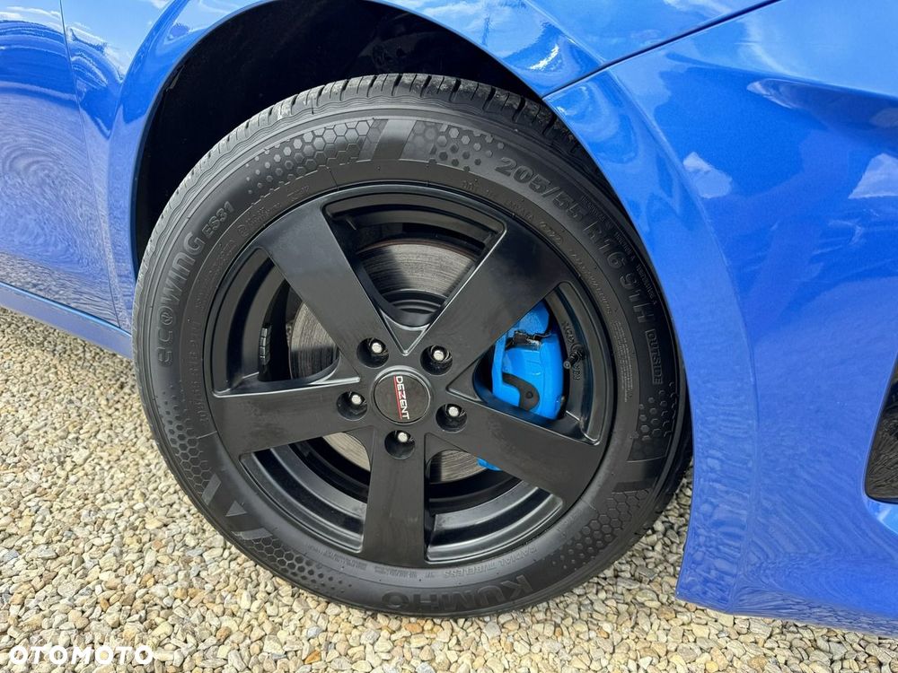Kia Ceed - 25
