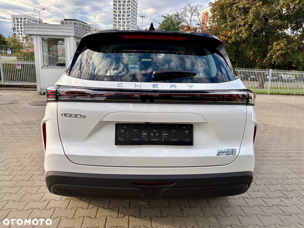 Chery Tiggo 7 1.5 T-GDI Super Hybrid Select DHT - 7