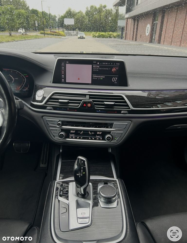 BMW Seria 7 - 14