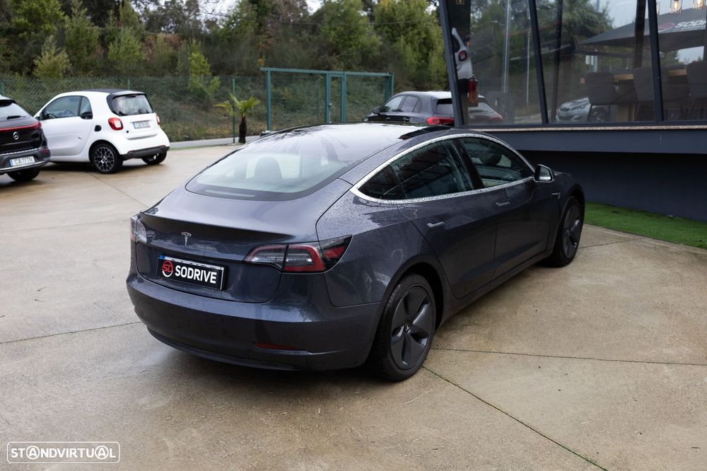 Tesla Model 3 Standard Range Plus RWD - 18