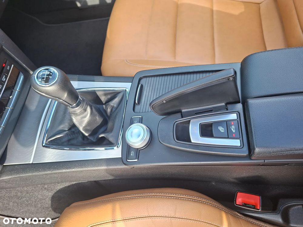 Mercedes-Benz Klasa E 200 CGI BlueEffICIENCY - 9