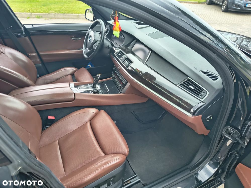 BMW 5GT 535i - 9