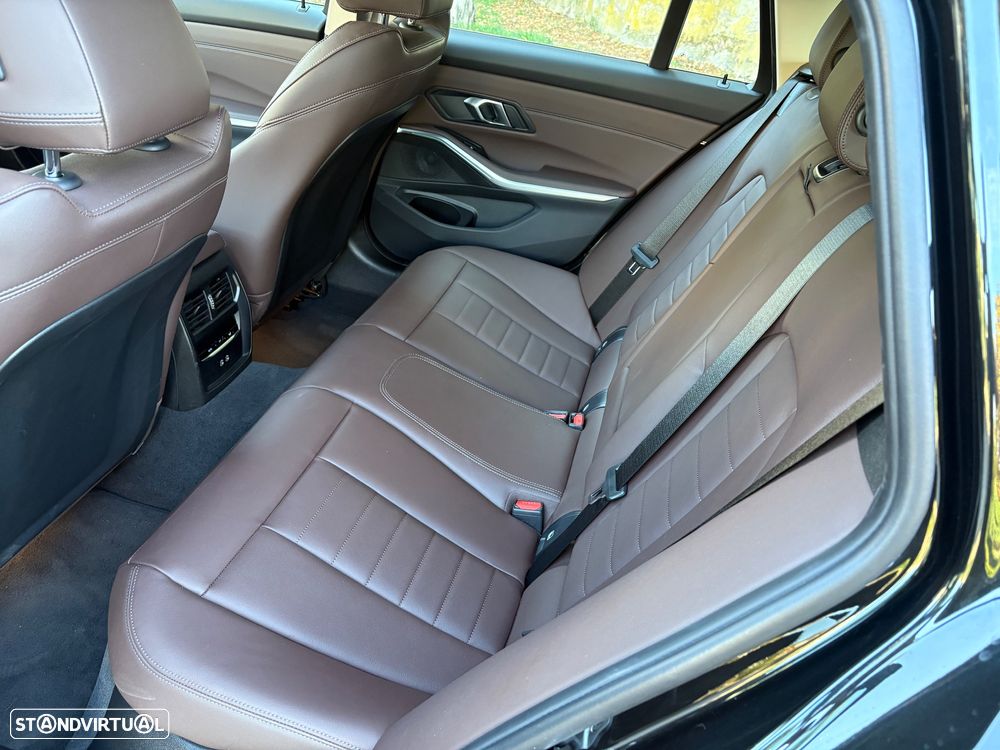 BMW 330 e Touring xDrive Aut. Sport Line - 12