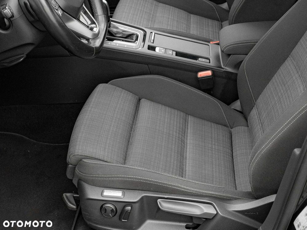 Volkswagen Passat 2.0 TDI EVO Business DSG - 13
