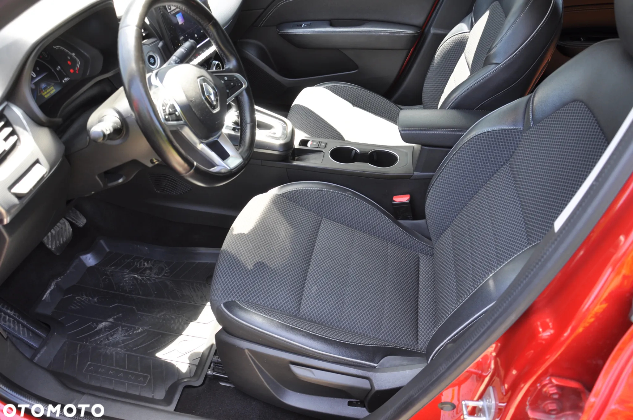 Renault Arkana 1.6 E-TECH Intens MMT - 23