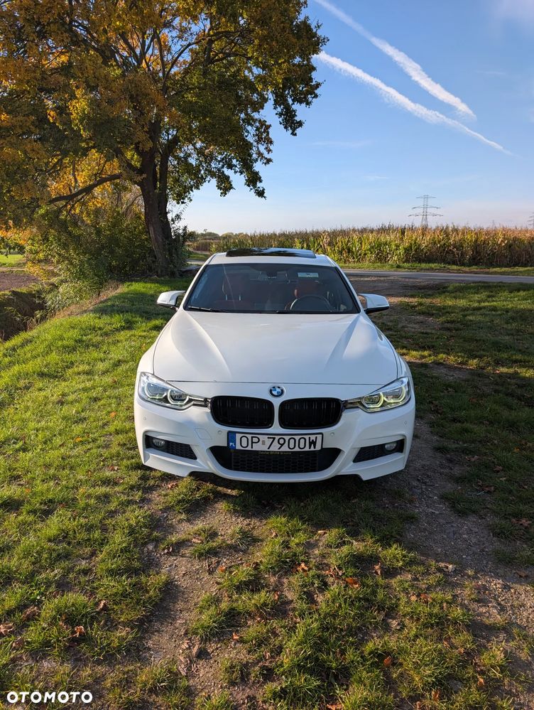 BMW Seria 3 330i xDrive M Sport Shadow - 11