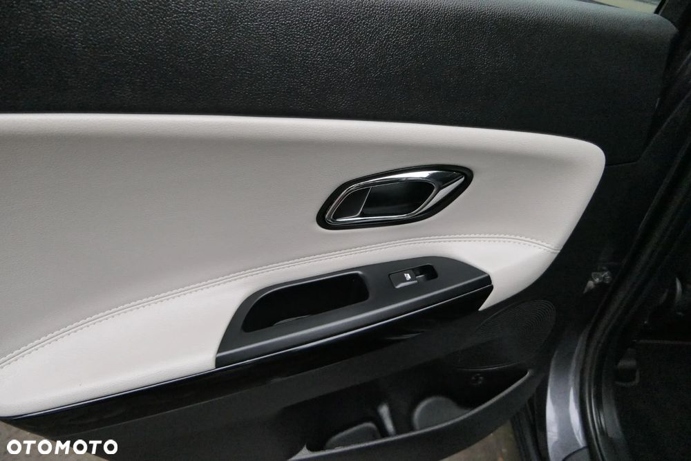 Kia Ceed 1.6 GDI Business Line - 28