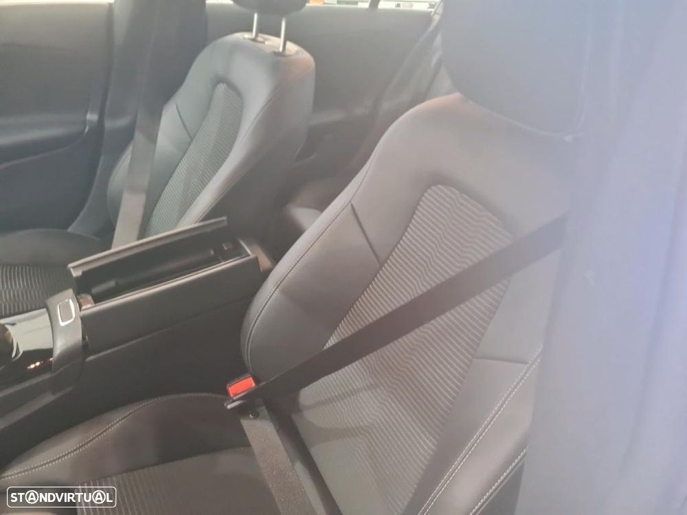 Mercedes-Benz A 250 e Style Plus - 5