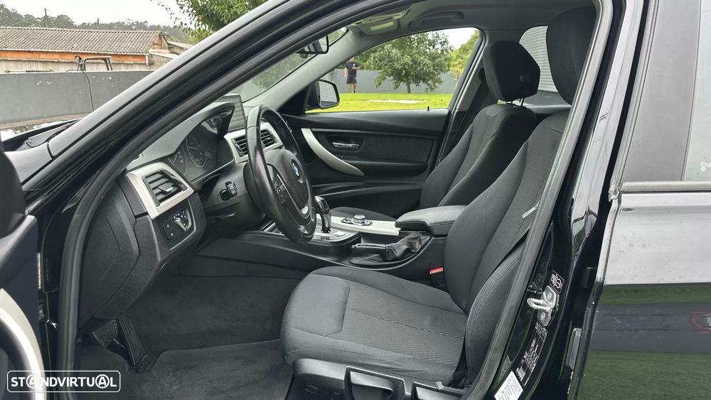 BMW 318 d Aut. Sport Line - 27