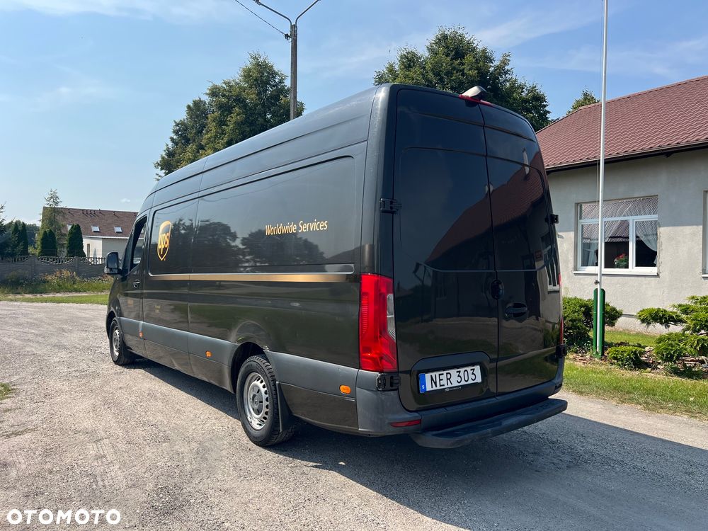 Mercedes-Benz SPRINTER 907 Maxi - 21