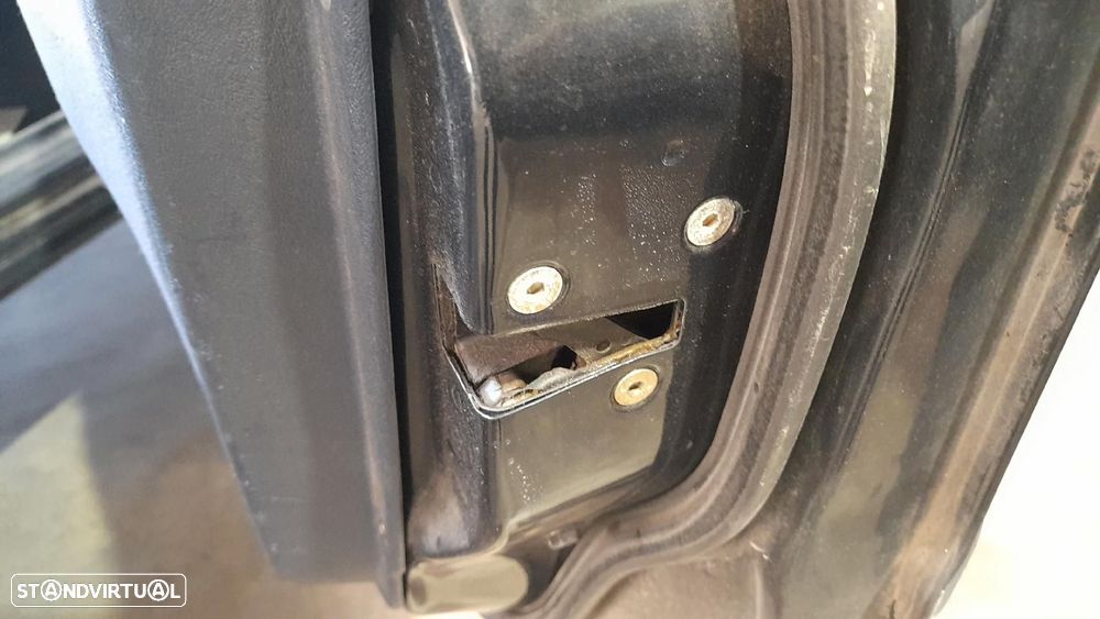 Fechadura / fecho porta frente direito MITSUBISHI Carisma Hatchback (DA_) - 1