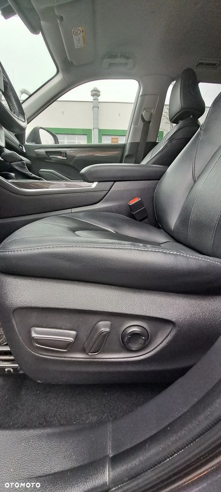 Toyota Highlander 2.5 Hybrid Prestige - 23
