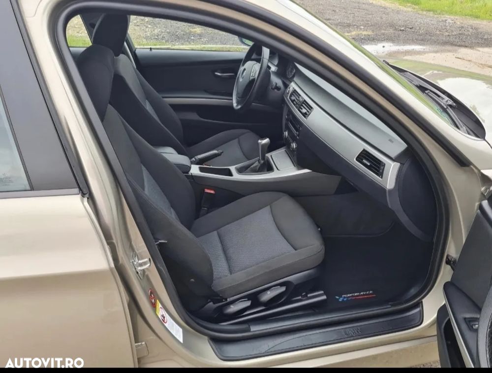 BMW Seria 3 318i - 6