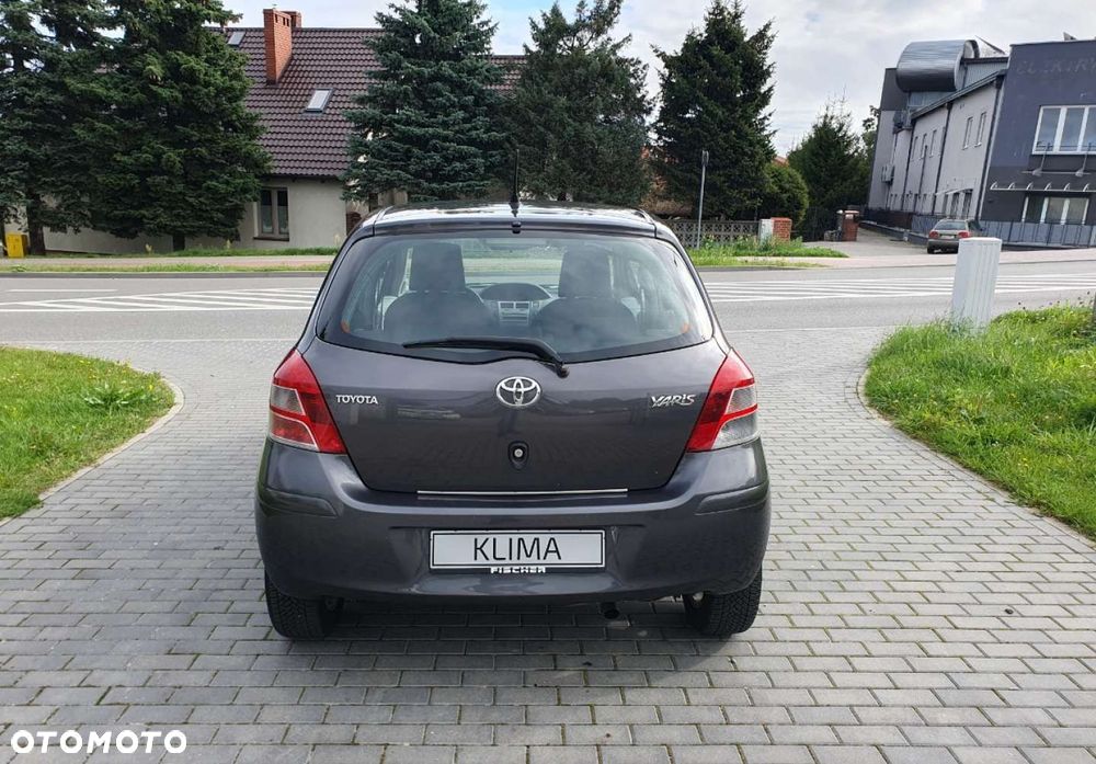 Toyota Yaris - 5