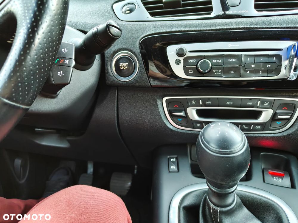 Renault Scenic - 18
