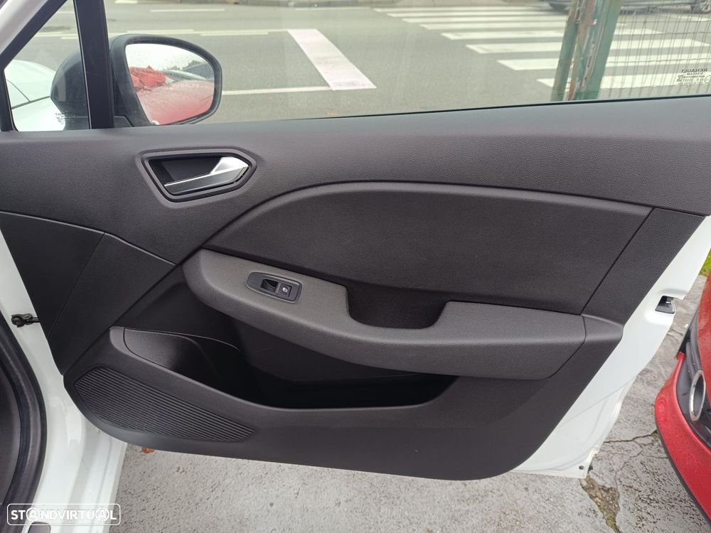 Renault Clio 1.0 TCe Limited Bi-Fuel - 13