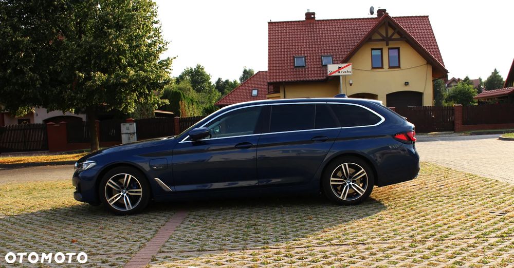 BMW Seria 5 530e Luxury Line sport - 10