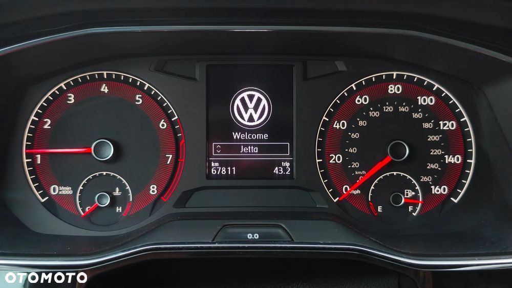 Volkswagen Jetta - 8