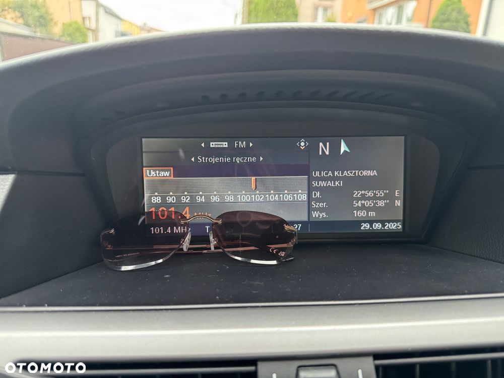 BMW Seria 5 530d Touring - 16